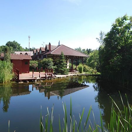 Ivanek Guest House Звиковске Подгради Экстерьер фото
